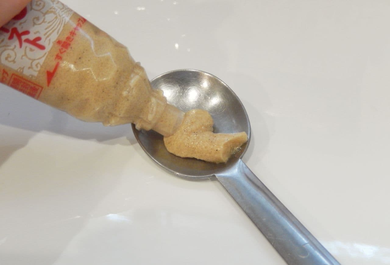All-Purpose Chinese Dashi Paste, a convenient seasoning in a tube