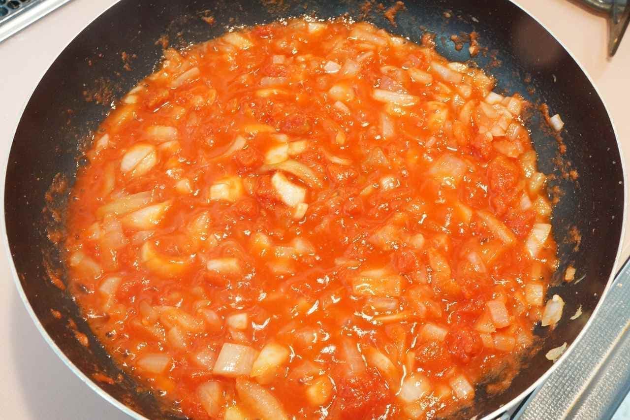 Stewed tomatoes and onions