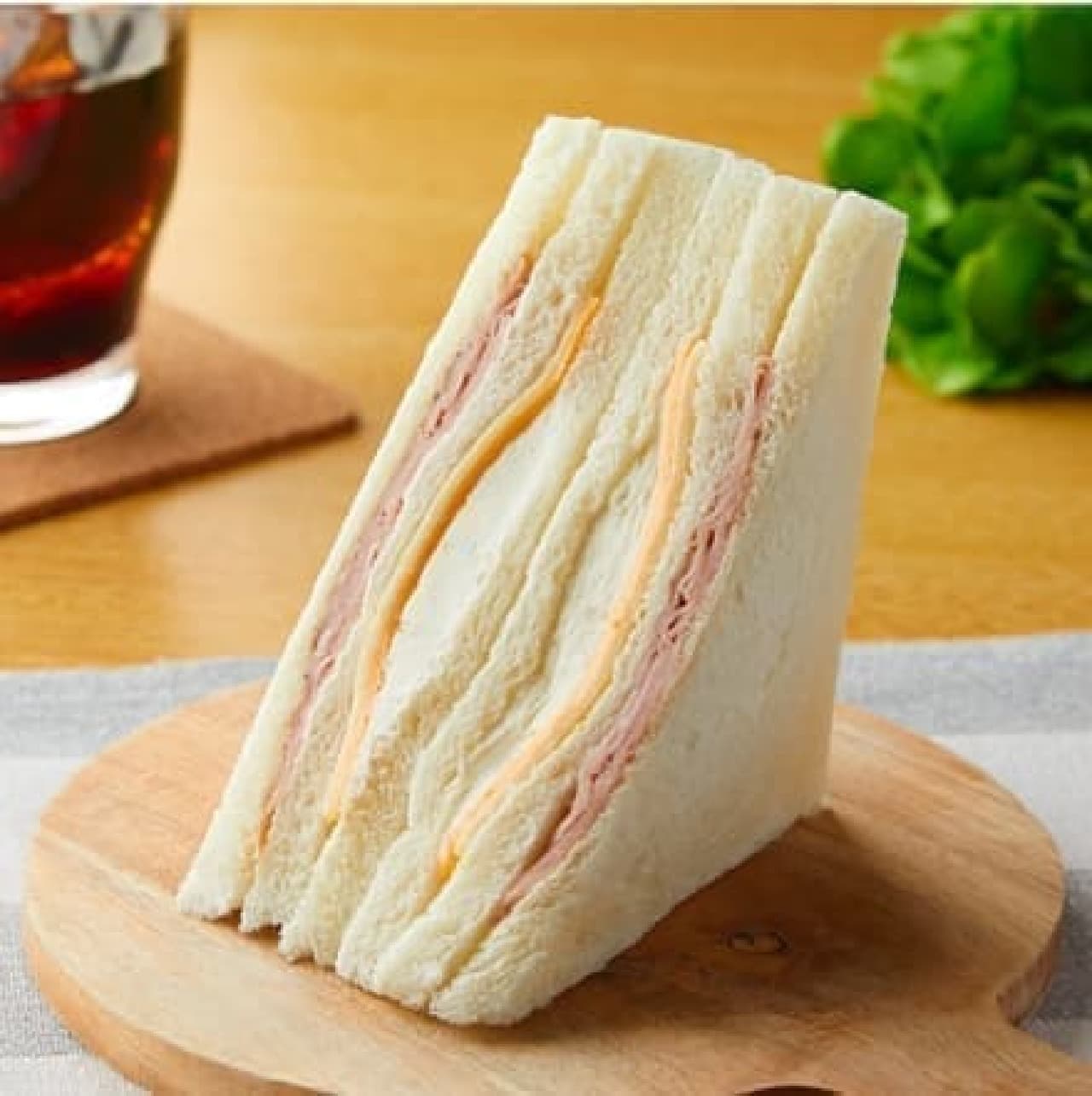 FamilyMart "3 types of cheese sandwich"