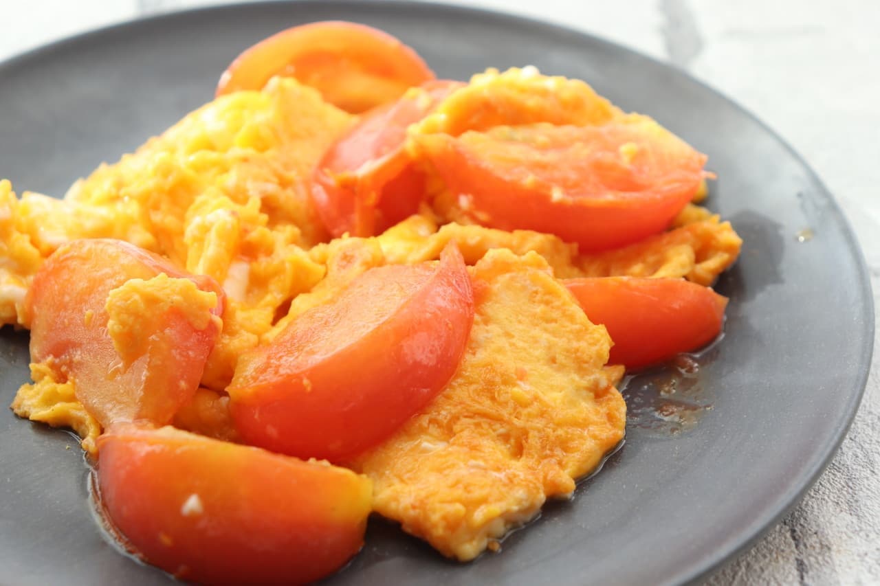レシピ「トマトと卵の中華炒め」