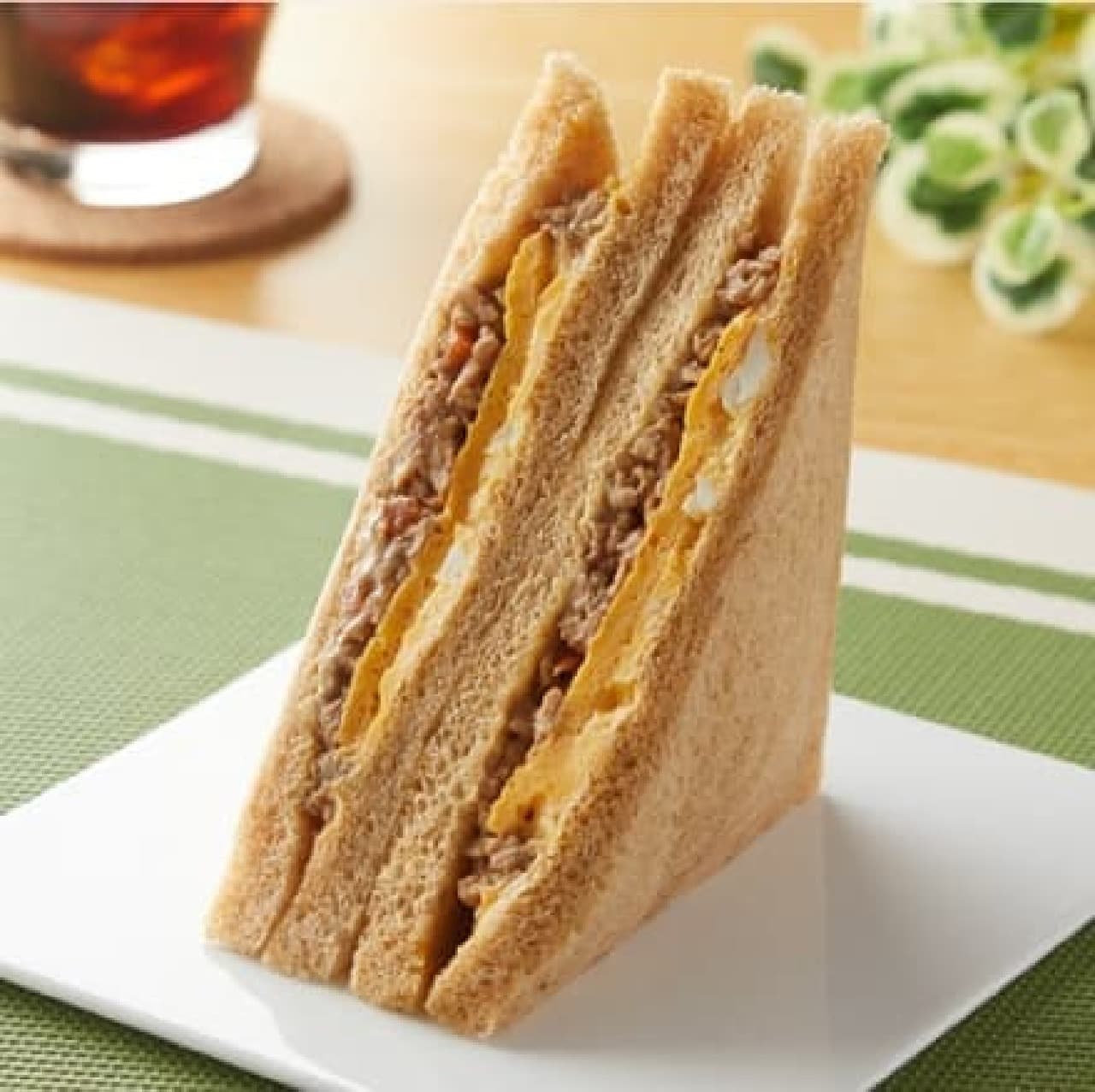 FamilyMart "Whole grain sandwich chicken soboro and egg"