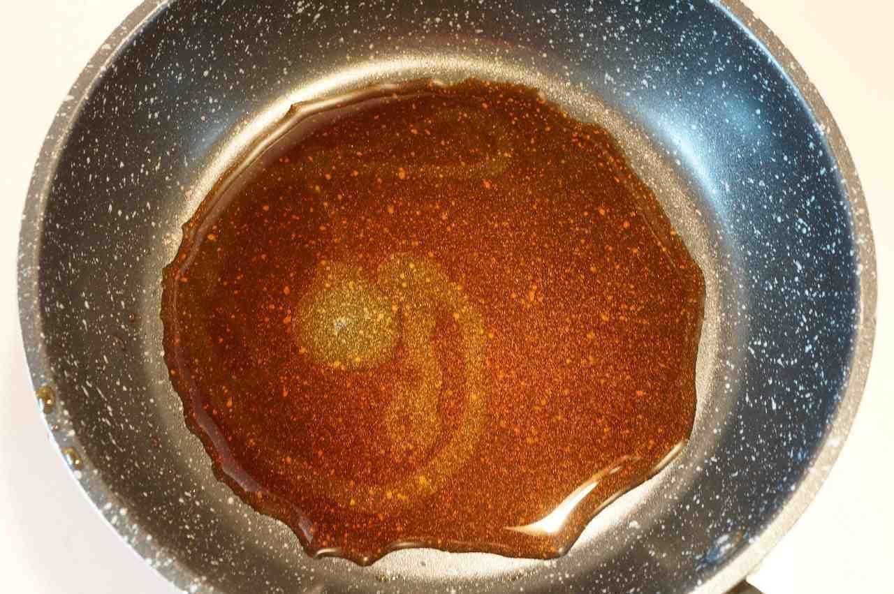 Soy sauce, mentsuyu, honey, vinegar in a frying pan