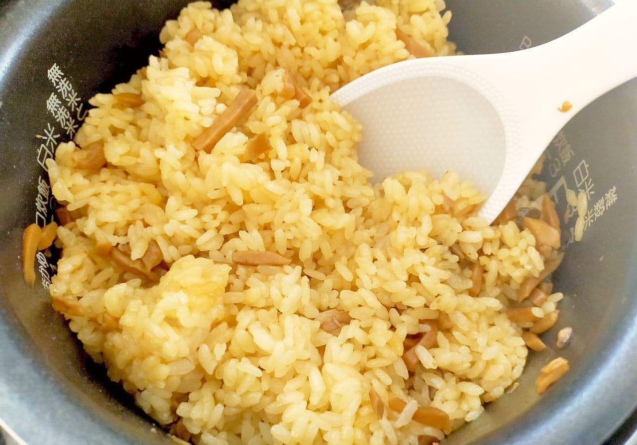 Mixed rice base Eringi butter soy sauce