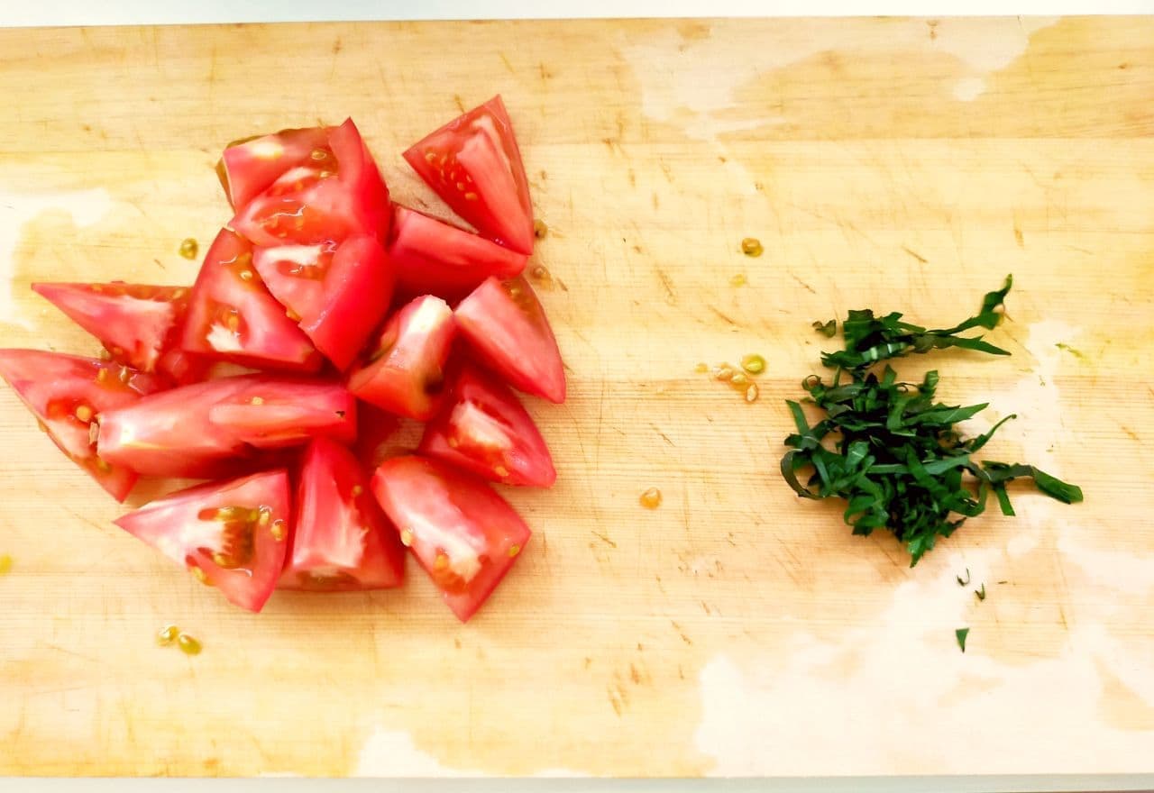 「なすとトマトのツナ和え」簡単レシピ
