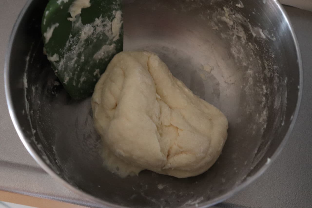 ホットケーキミックスソーセージパン
