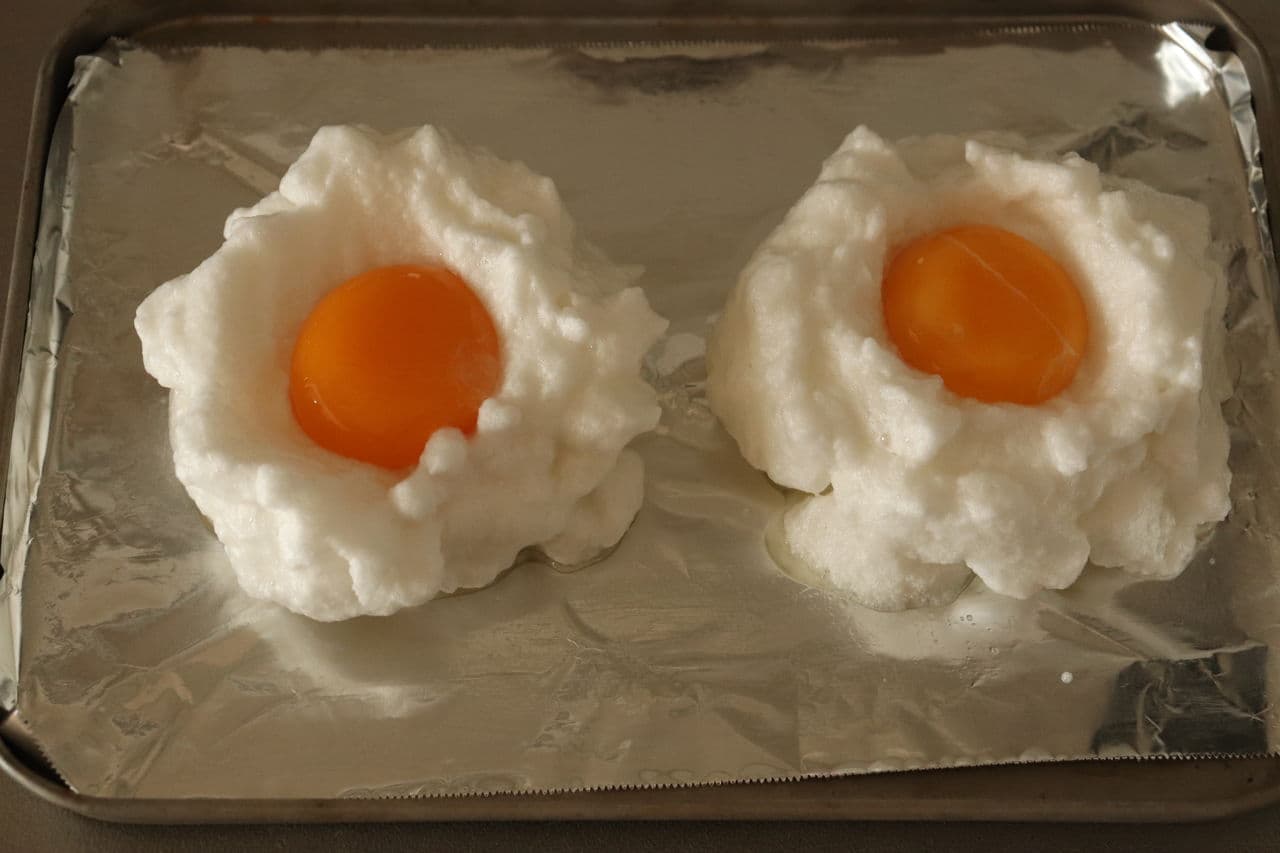 Egg in cloud