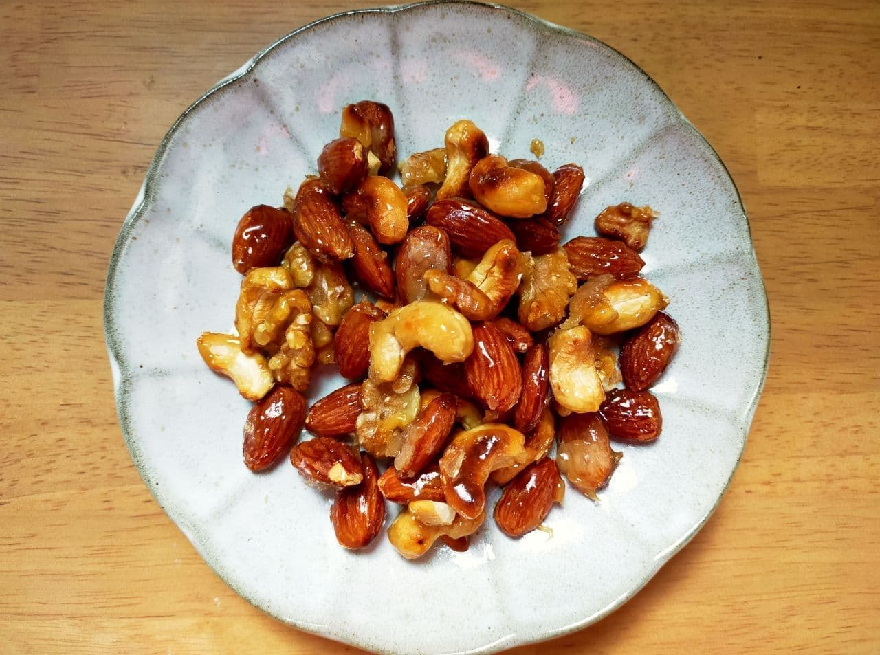 Easy Recipe for Caramelized Nuts