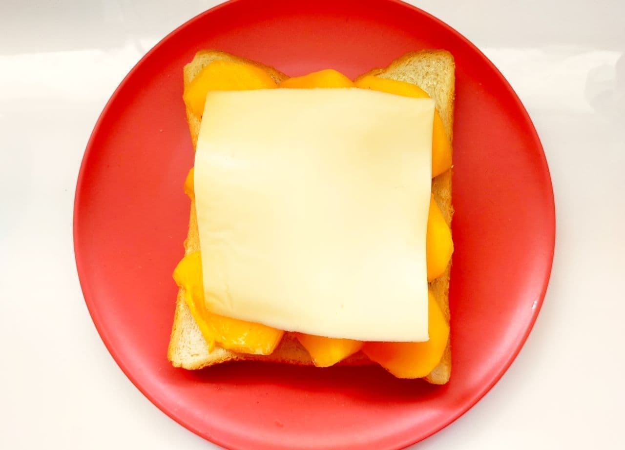 Easy recipe for "hot sandwich of persimmon and cheese" that can be made with a frying pan