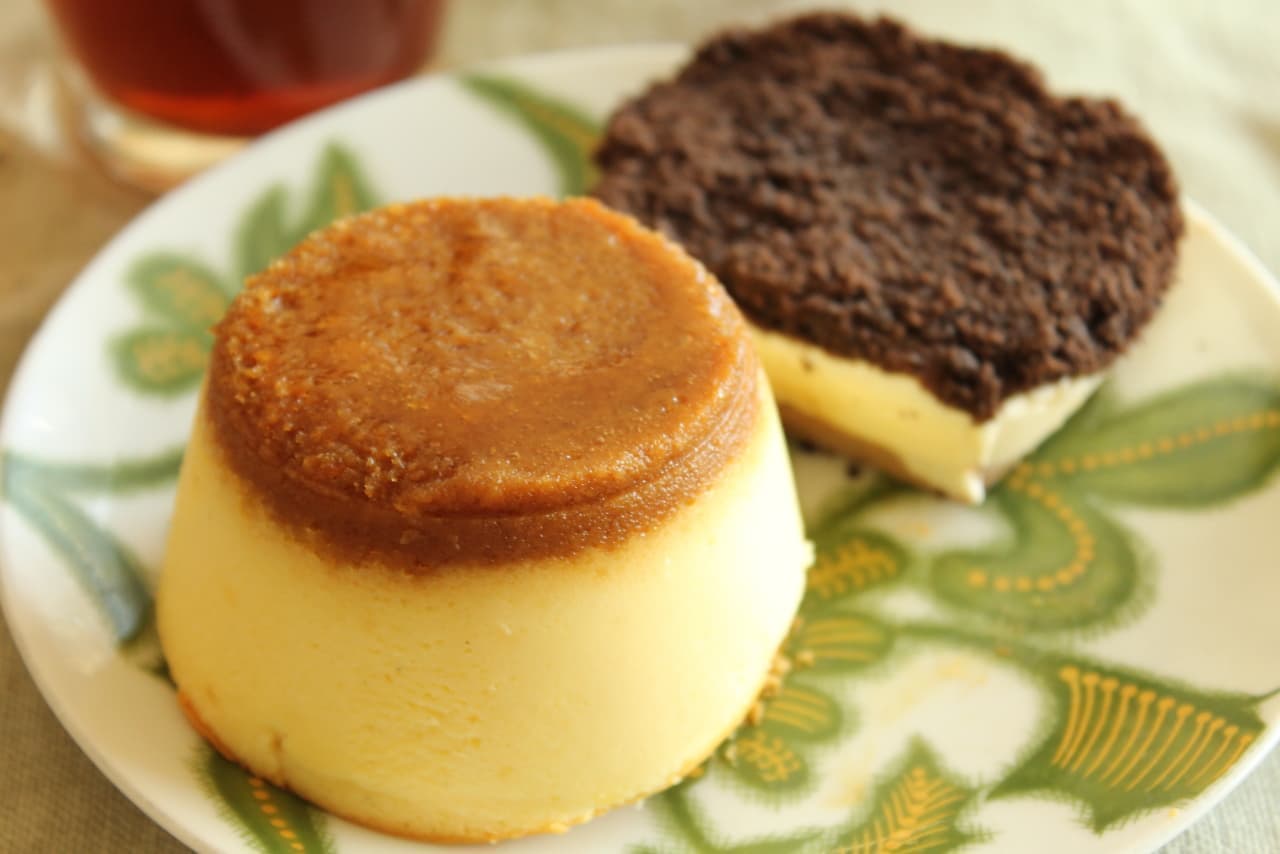 FamilyMart "Pudding !? Cheesecake" "Chocolat Cheesecake"