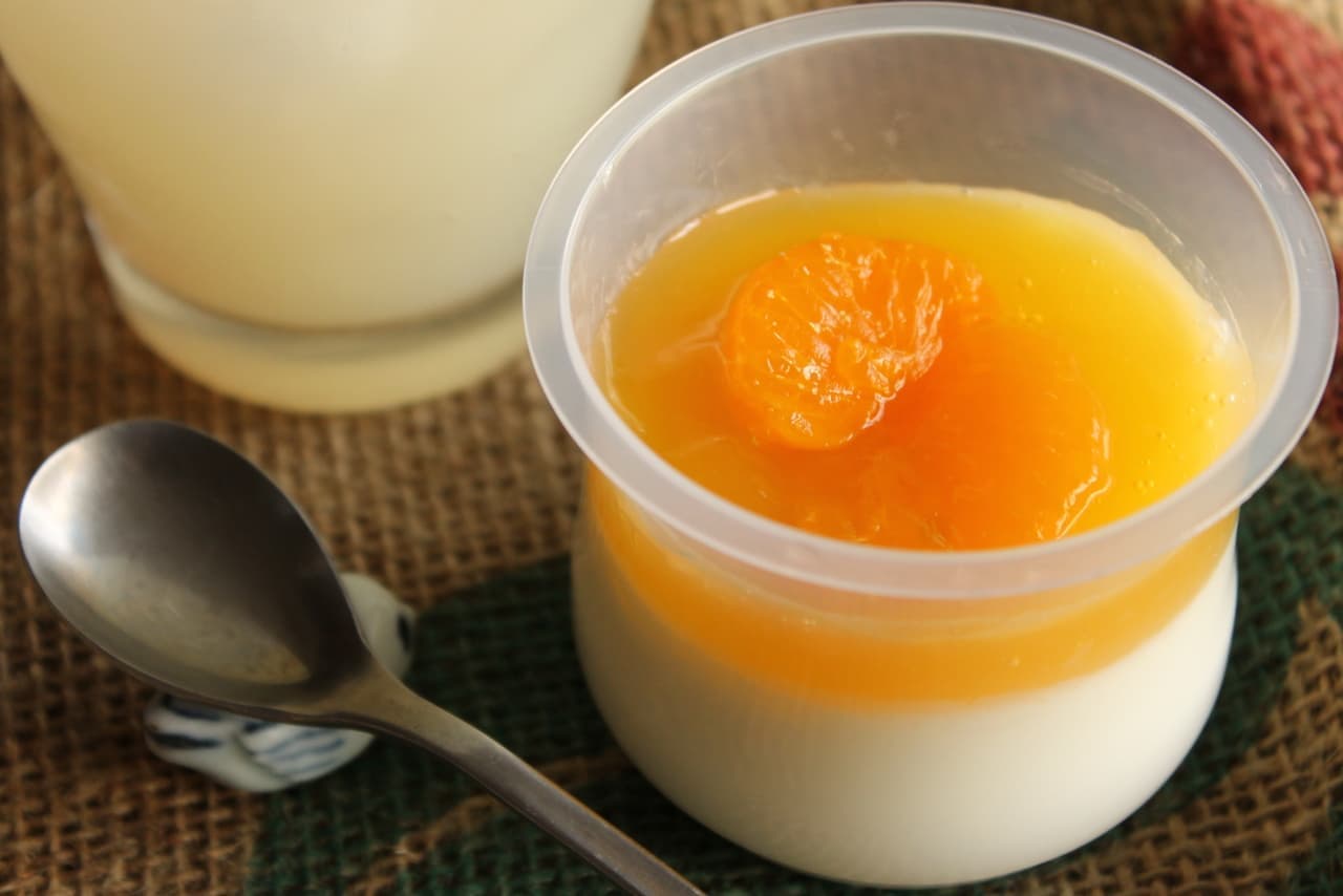 FamilyMart "Tangerine raw apricot kernel pudding"