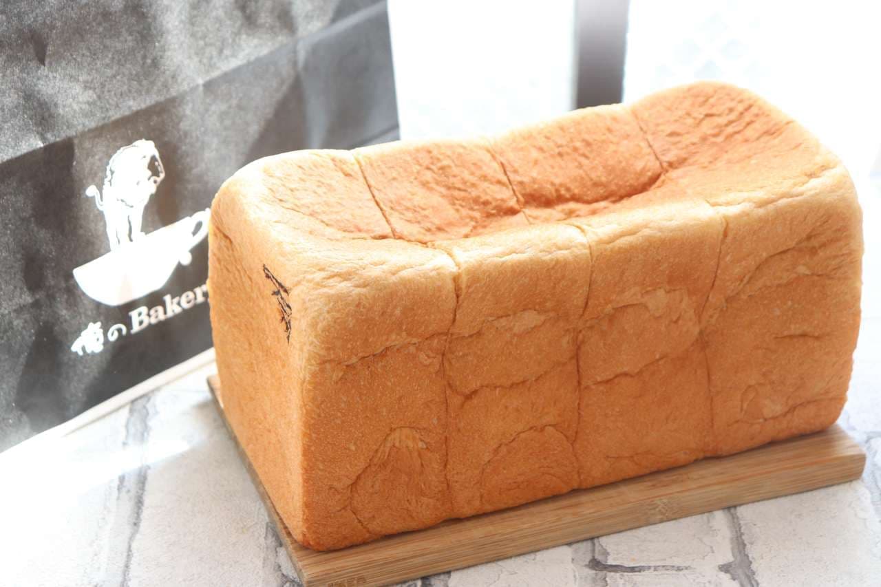 ファミマ「究極のしっとりもっちり食パン」と本家「俺のBakery」の食パン食べ比べ