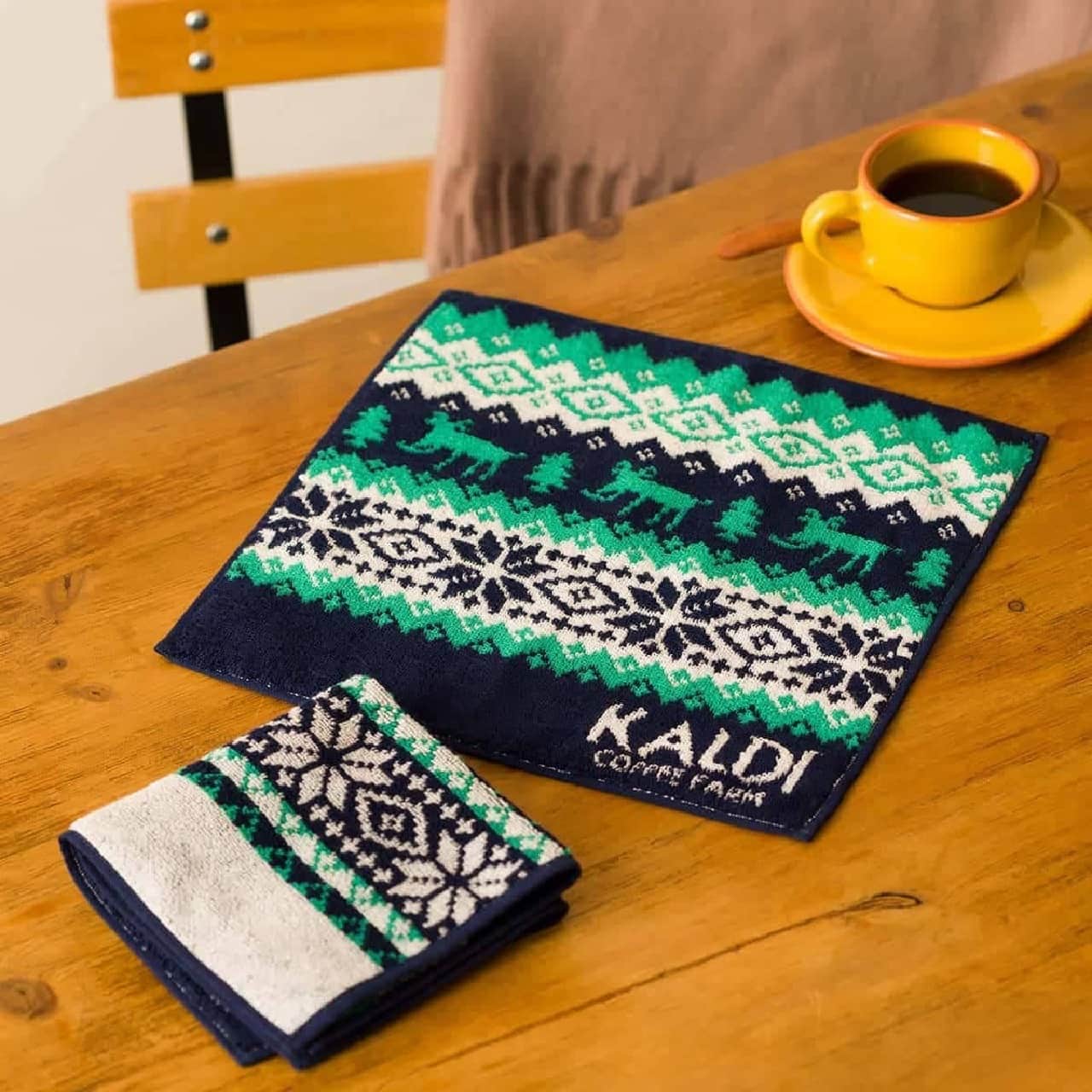 You can get "Imabari Towel Handkerchief" by purchasing KALDI coffee beans