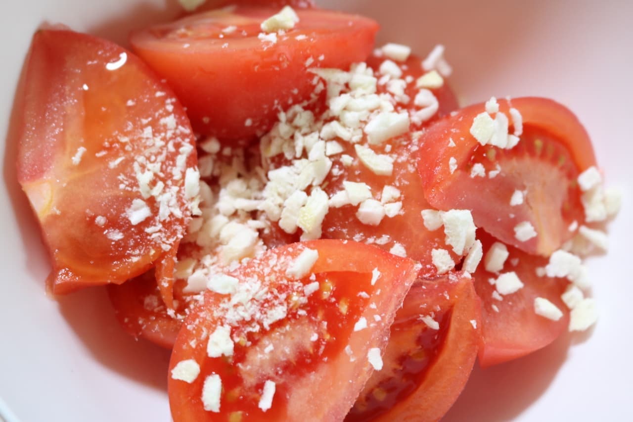 実食「柚子とバジルのトマトサラダキット」