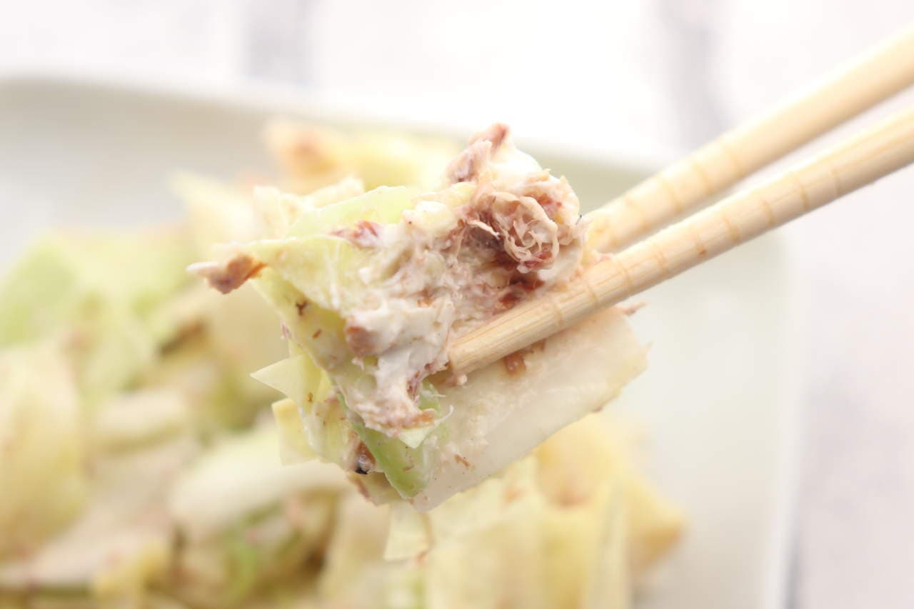 Cabbage bonito flakes with cream cheese