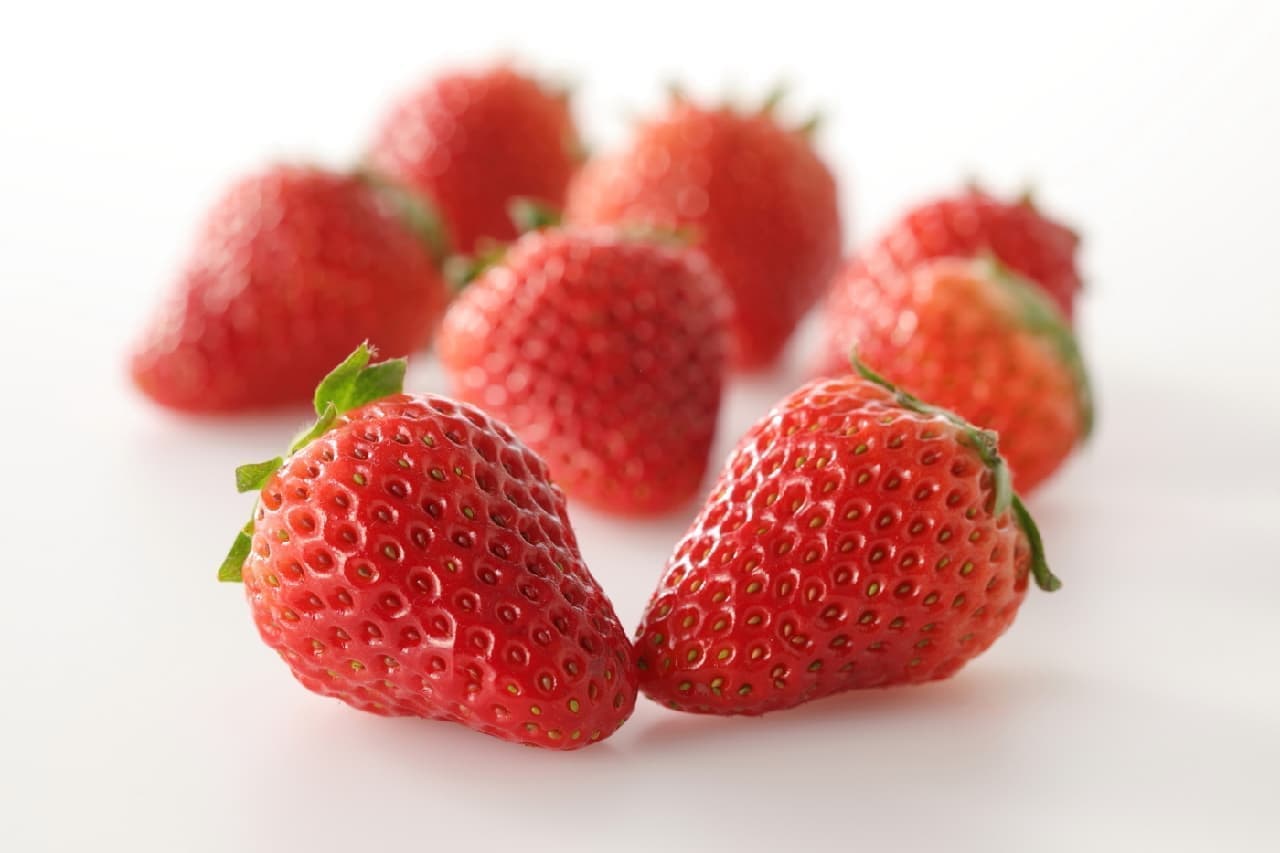 Suipara "Compare brand strawberry eating"