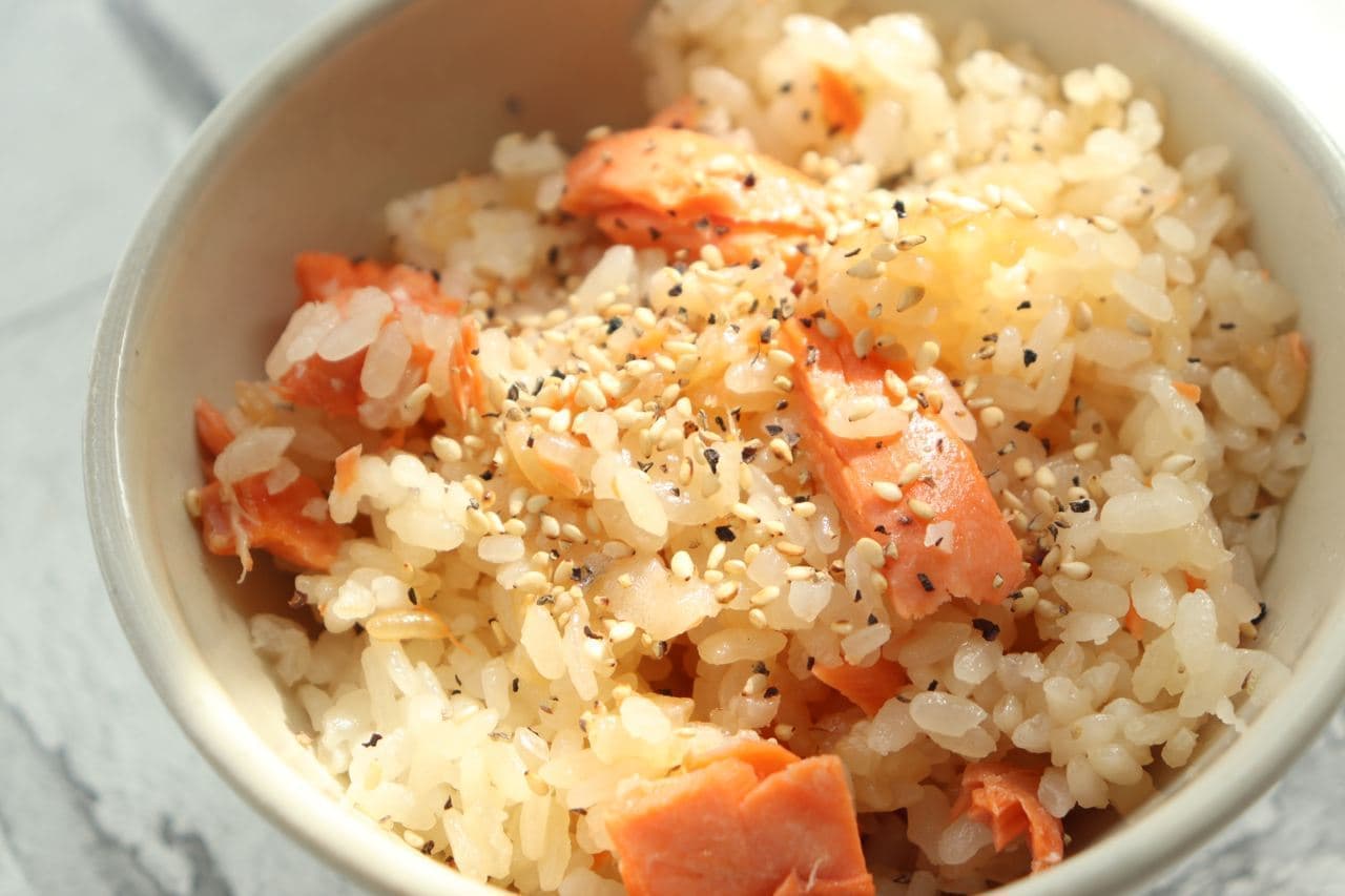 "Salmon garlic butter soy sauce cooked rice" recipe