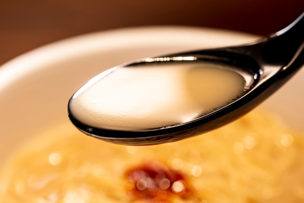「一蘭」史上初のカップ麺「一蘭 とんこつ」