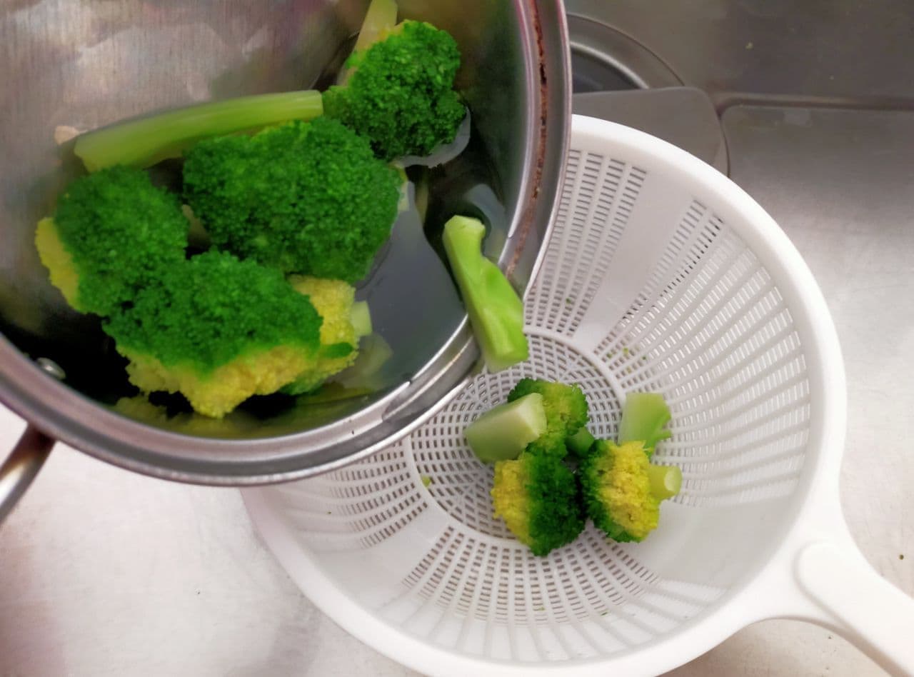 Step 4 How to boil broccoli