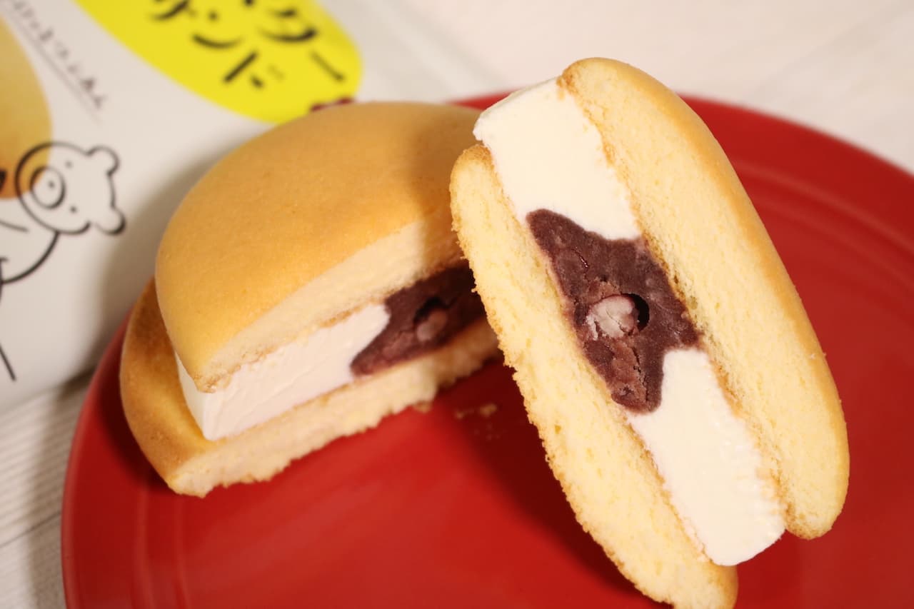 Lawson "Uchi Cafe Anko Butter Cake Sandwich"