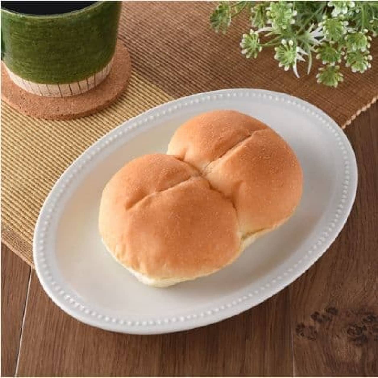FamilyMart "Shimijuwa Condensed Milk Bread"