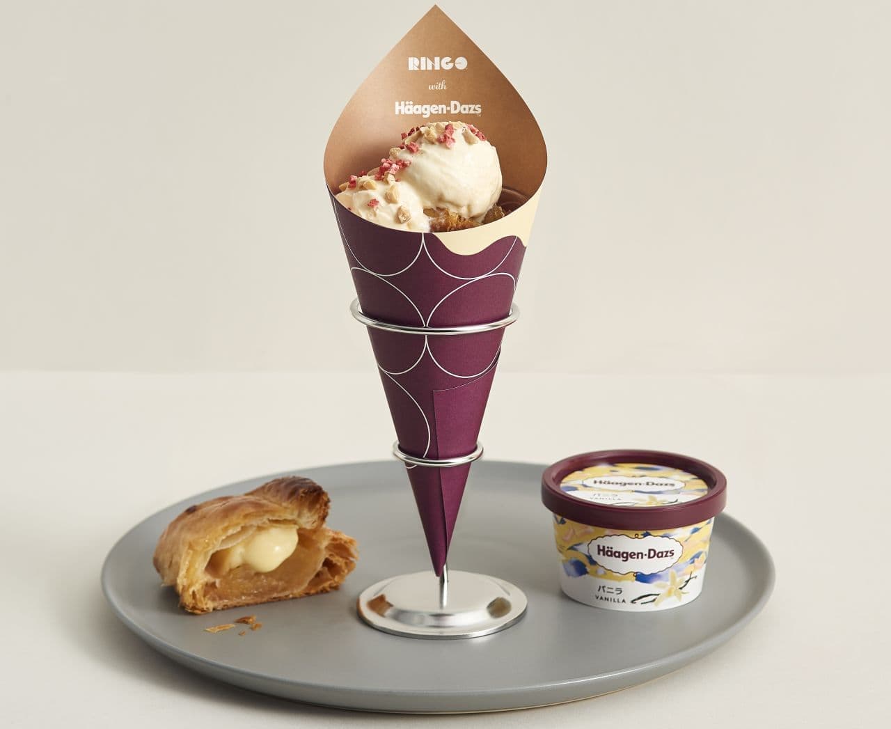 RINGO with Haagen-Dazs (Custard Apple Pie Vanilla Ice Cream Sundae)