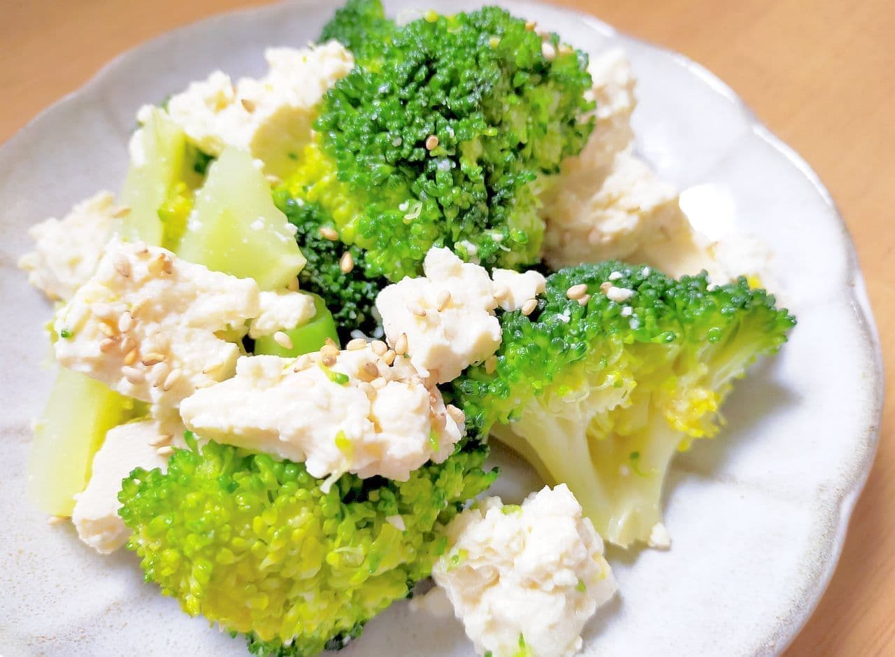 「ブロッコリーと豆腐のナムル」のレシピ