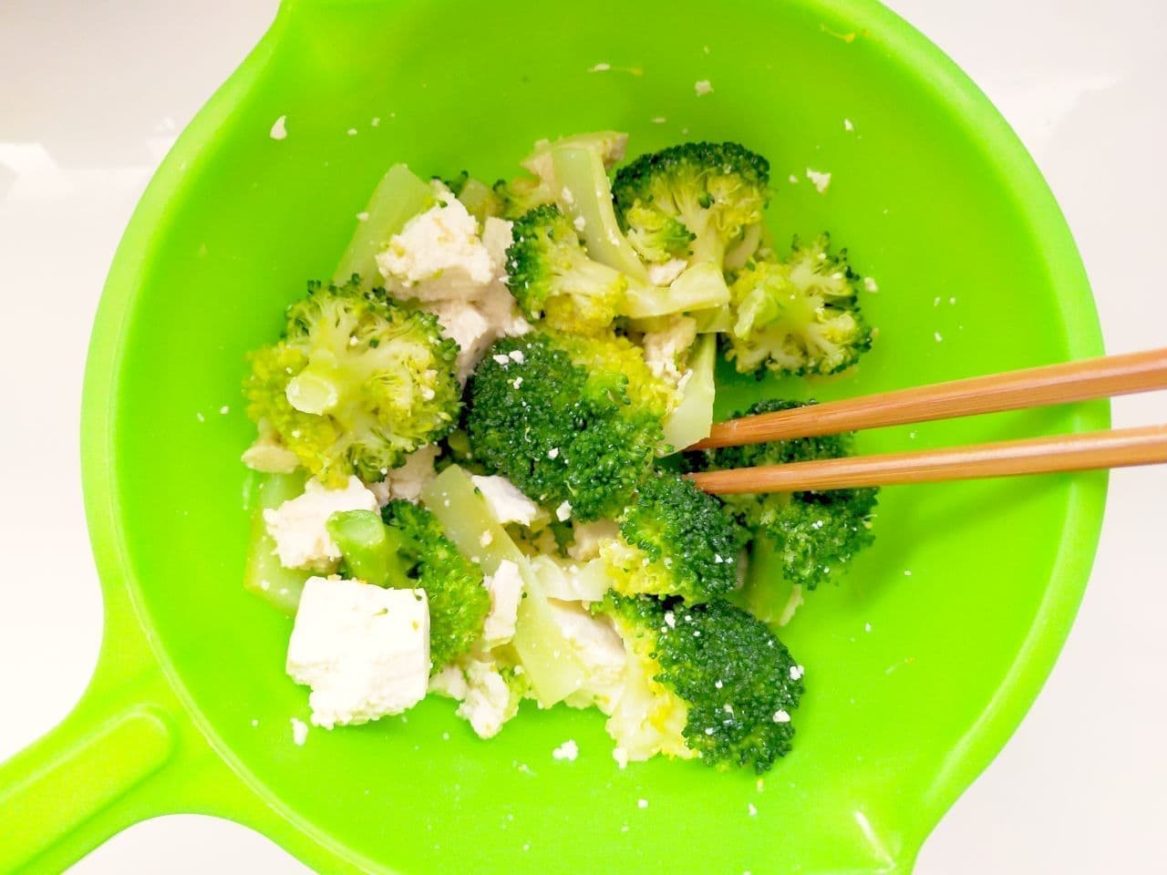 「ブロッコリーと豆腐のナムル」のレシピ