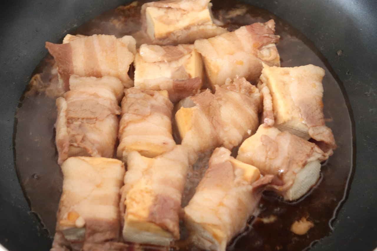 角煮風「豆腐豚バラ巻き」レシピ