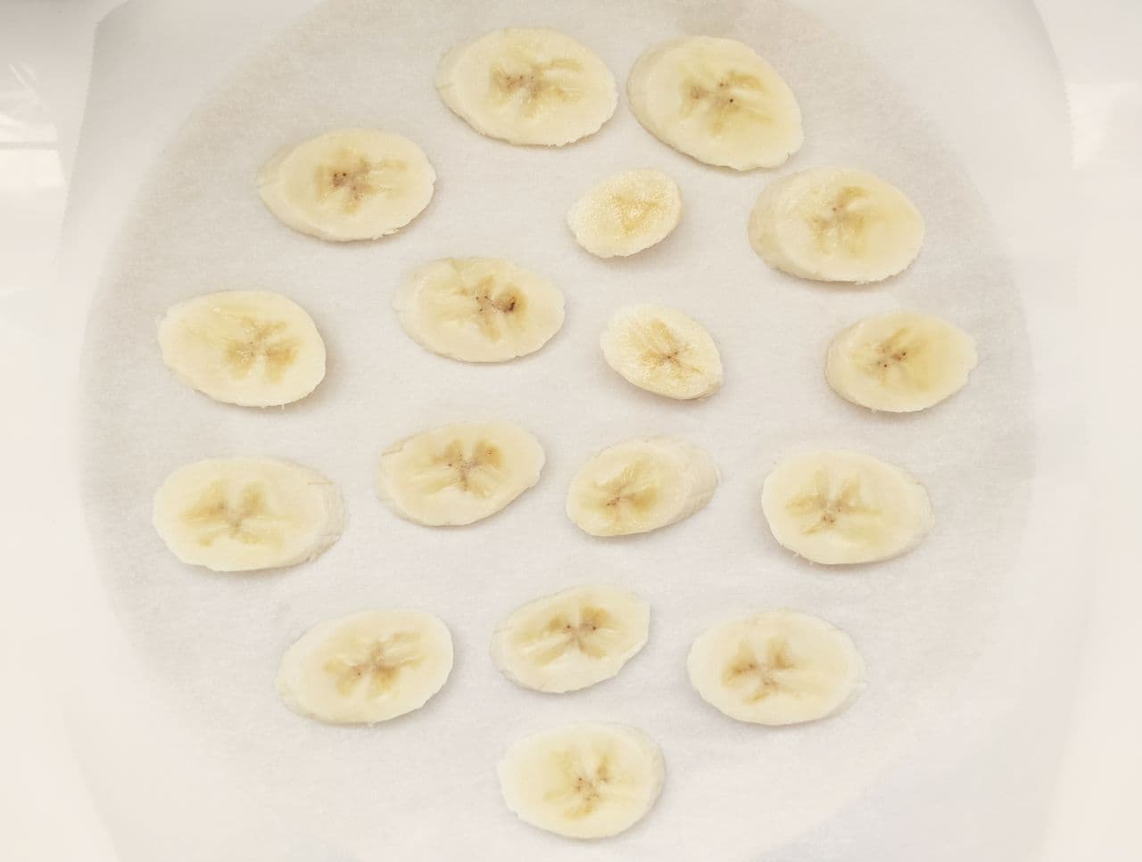 Recipe for "Easy Dried Bananas" in the microwave