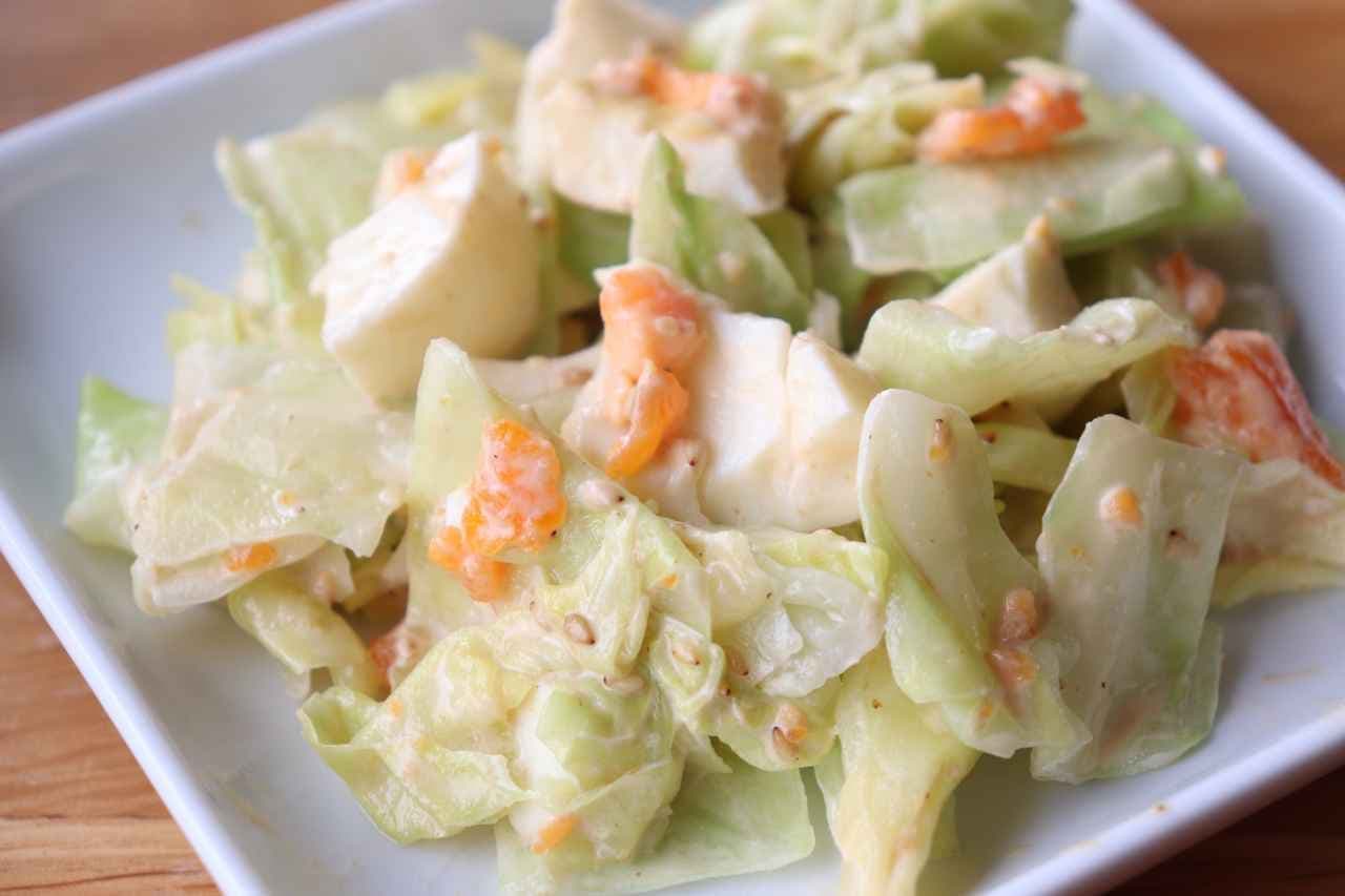 Japanese-style cabbage tartar salad