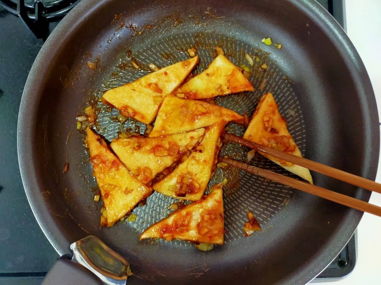 "Koya-dofu stir-fried with chili" recipe