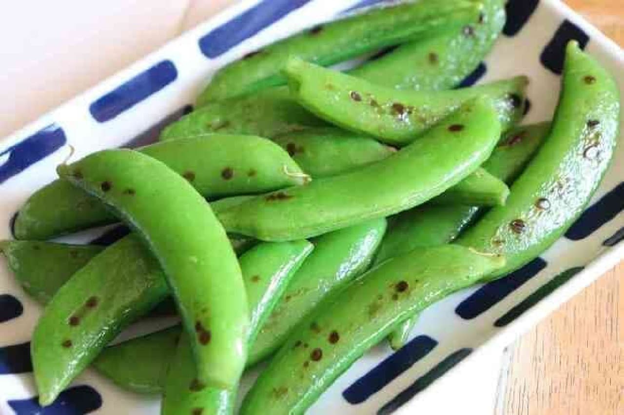 Summary of recipes for snap peas such as "stir-fried snap peas with consomme butter" to taste spring