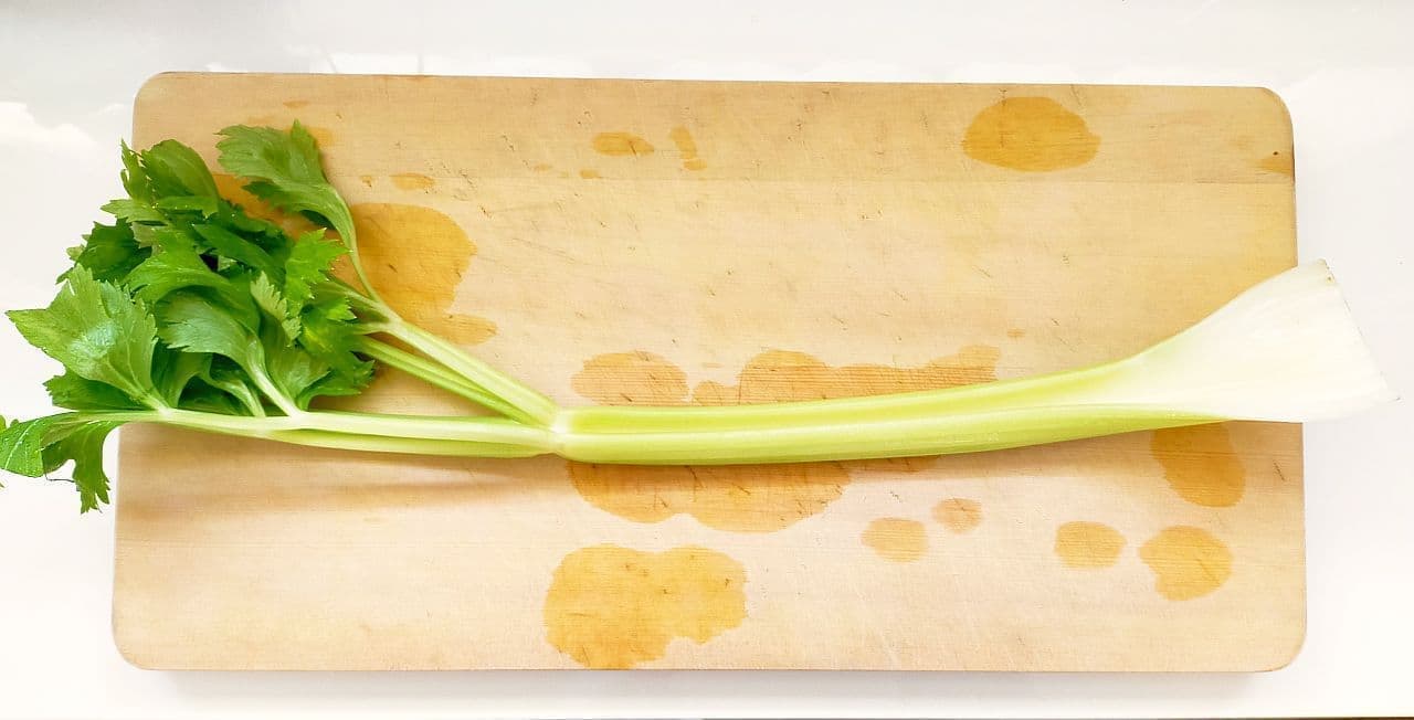 How to take celery streaks