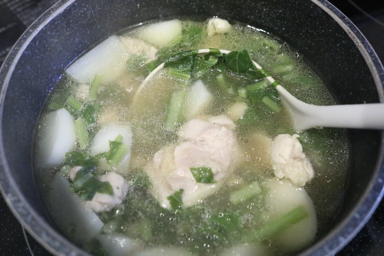 レシピ「鶏肉とカブのスープ」