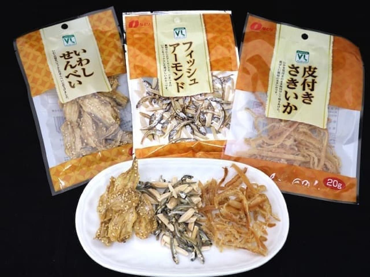 Lawson Store 100 "VL Iwashi Senbei" "VL Fish Almond" "VL Skin Sakiika"