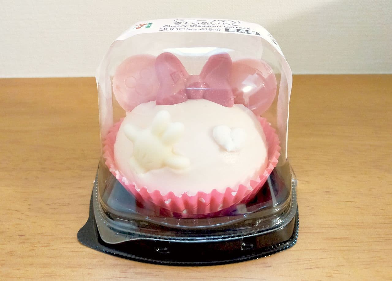 7-ELEVEN "[Minnie Mouse] Sakura & Strawberry"