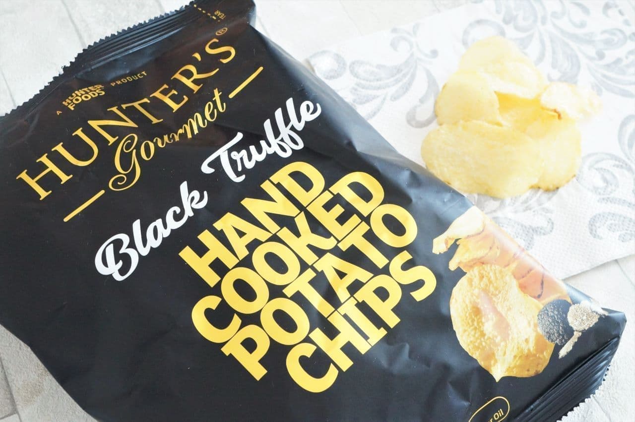 Hunters Black Truffle Flavored Potato Chips