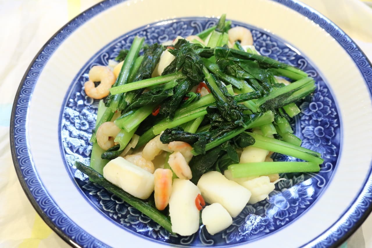 レシピ「小松菜とシーフードのペペロン風」