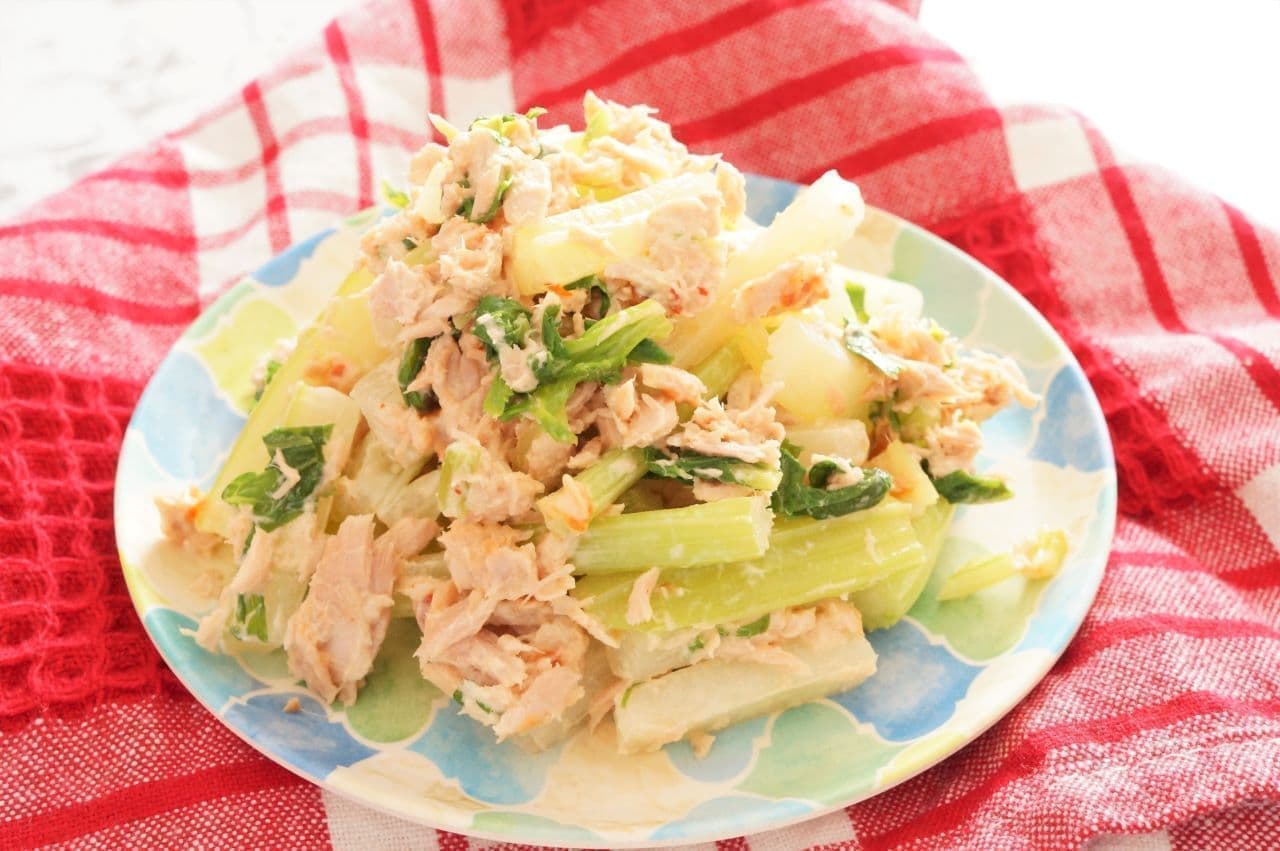 Simple recipe for "celery tuna mayo spicy sauce"