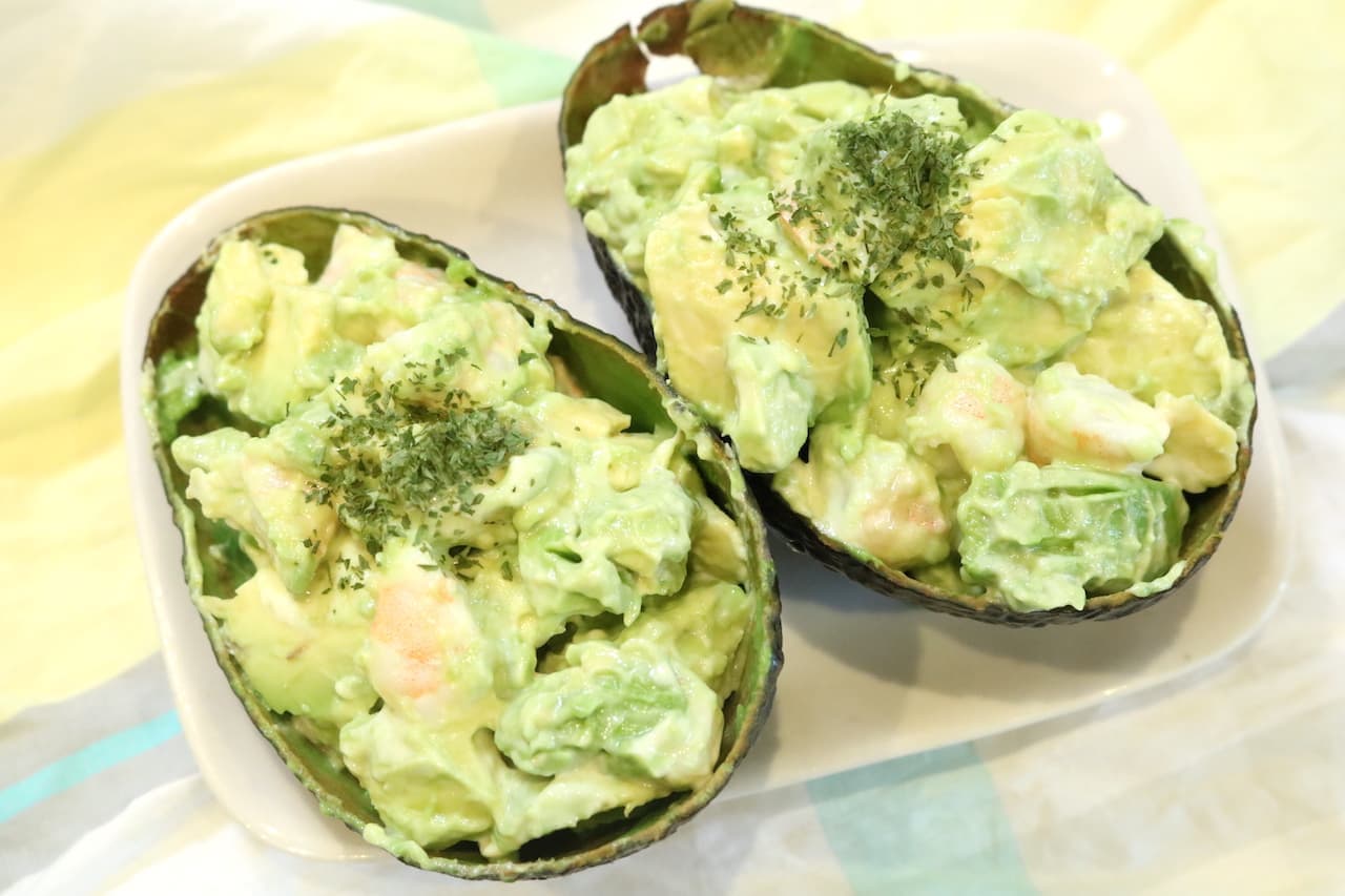 Recipe "Avocado and Shrimp Mayo Salad"