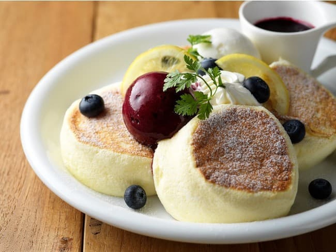 Doremo LeTAO's new pancake "Blueberry Lemon"