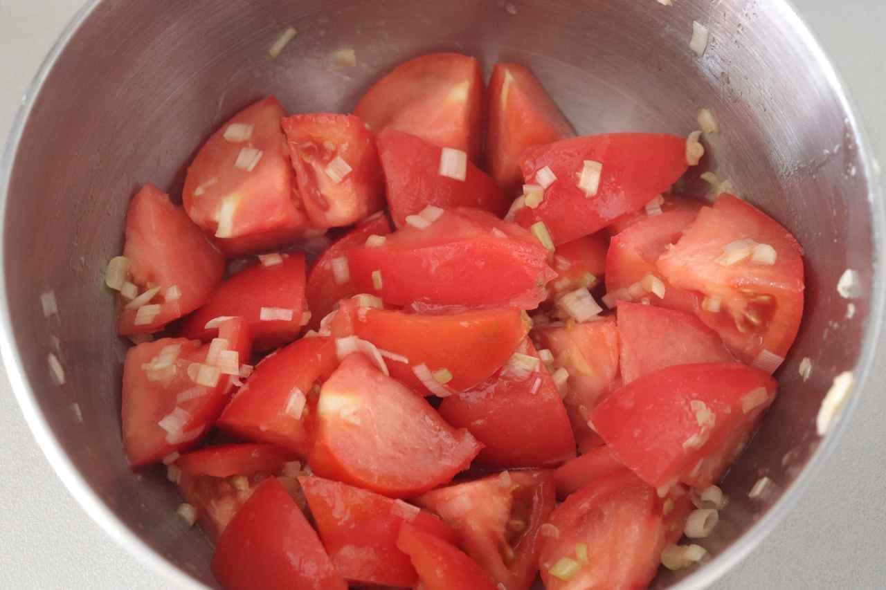 Tomato long onion namul