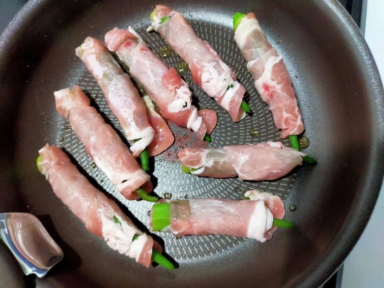 「豚肉オクラ巻き」レシピ