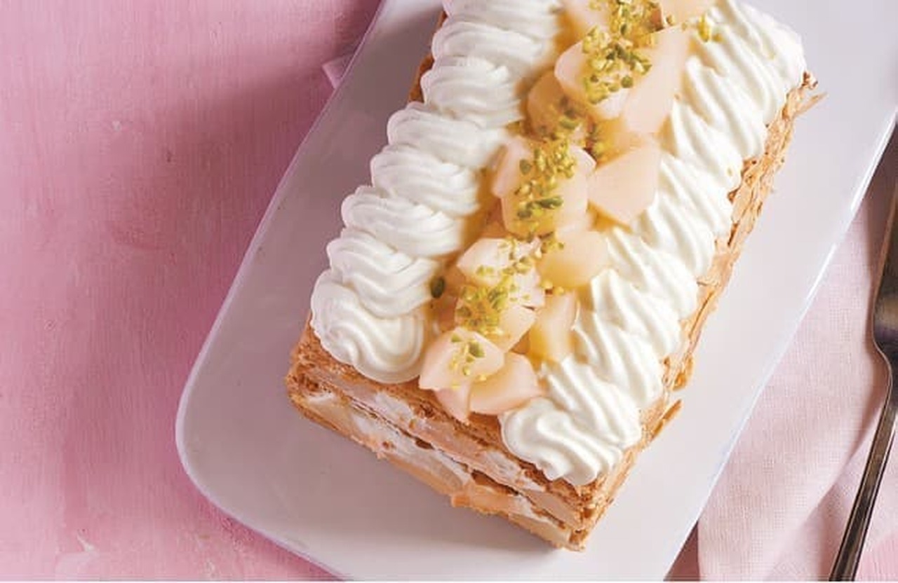 キハチ 青山本店「KIHACHIの白桃とヨーグルトクリームのピーチメルバパイ」