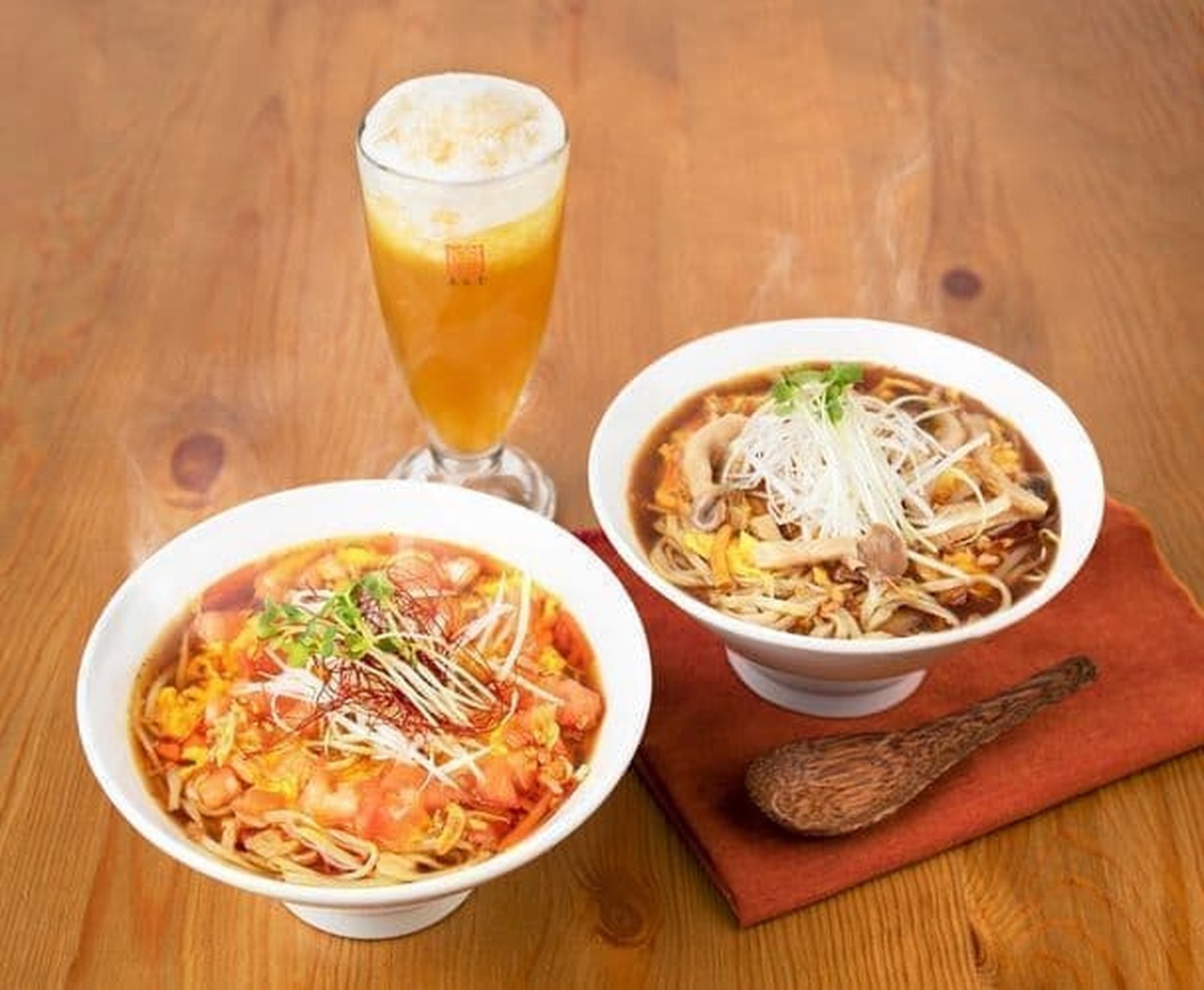 Chun Shui Tang "Hot and sour soup noodles" "Spicy tomato hot and sour soup noodles"