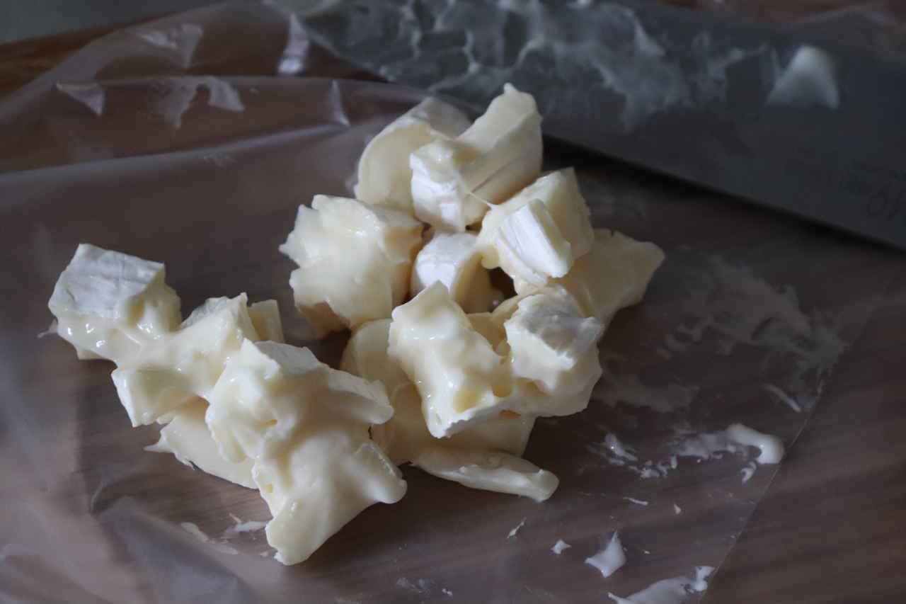 カマンベールチーズと大豆のマリネ