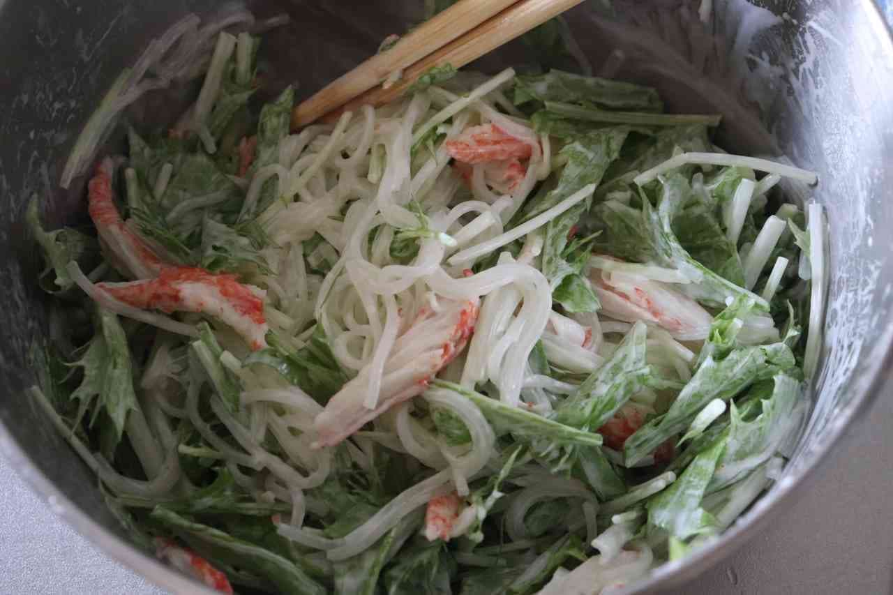 Vermicelli salad of Mizuna crab stick