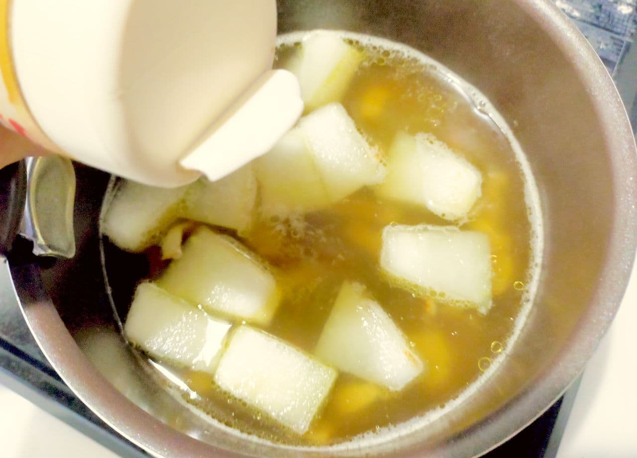 「冬瓜とベーコンのとろとろスープ」レシピ