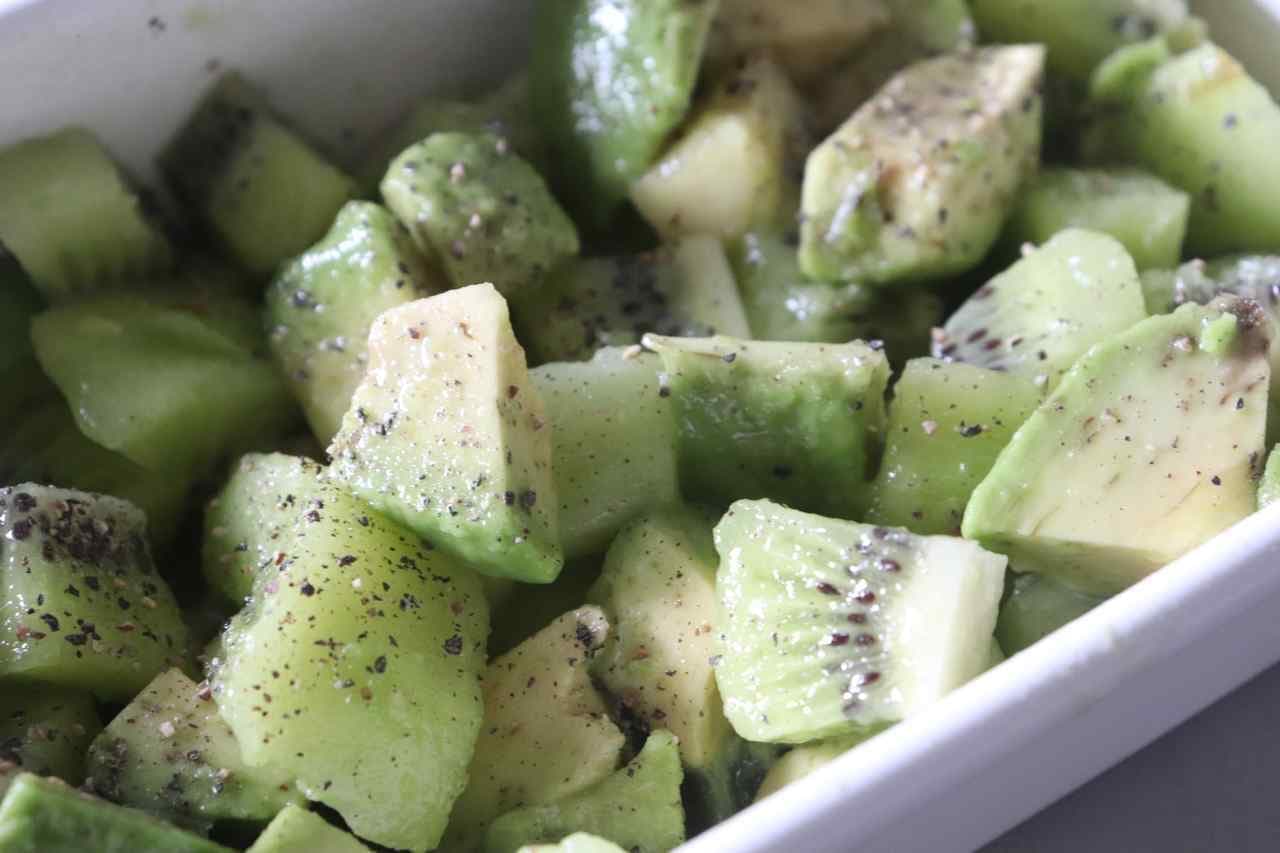 "Avocado and Kiwi Salad" Recipe