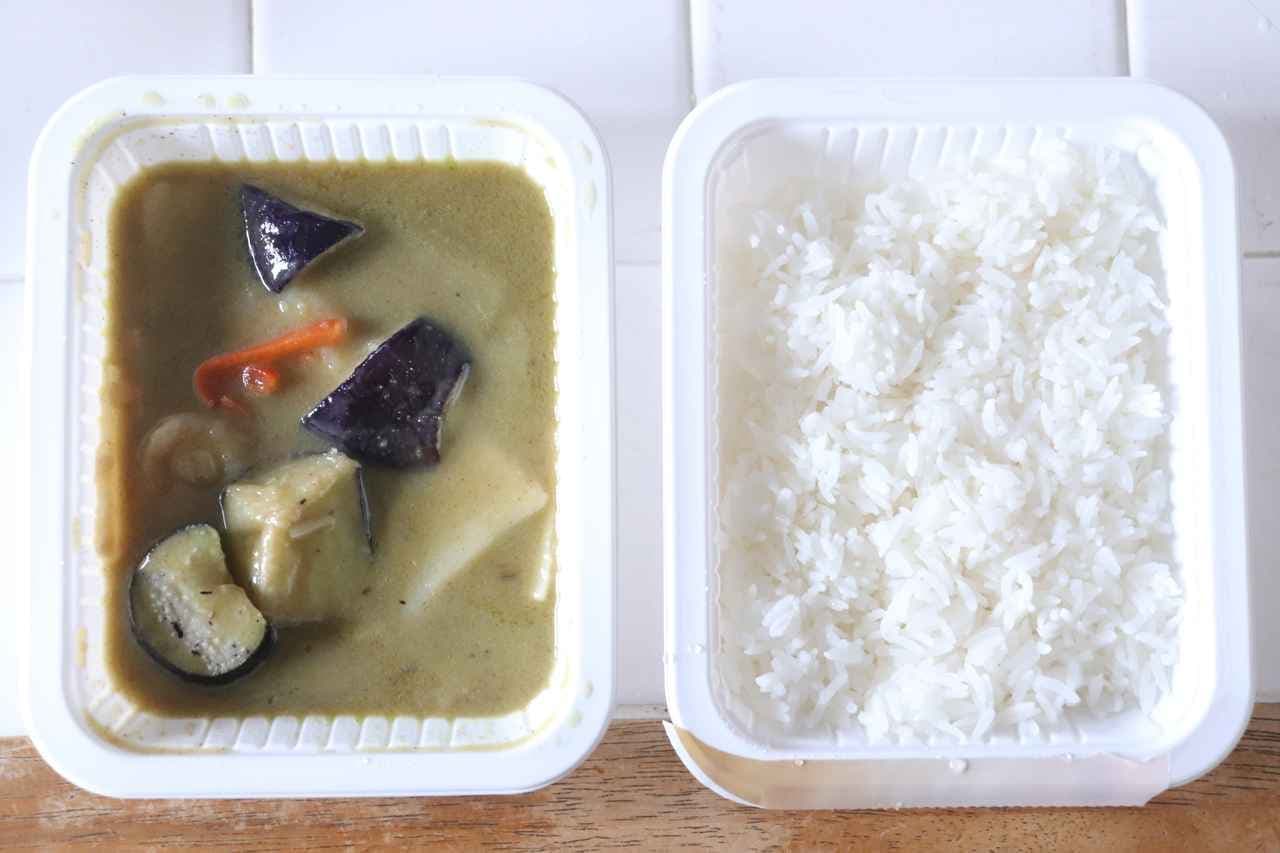 7-ELEVEN Premium "Green curry using 12 kinds of spices"